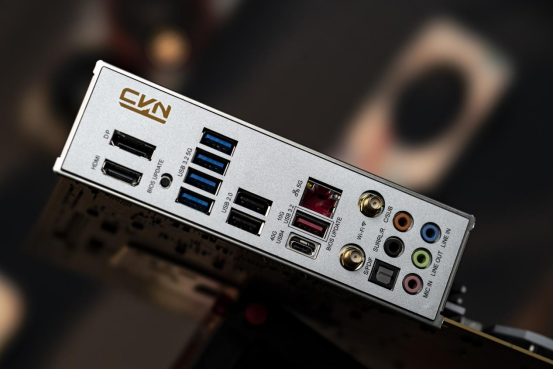 火星电竞官网显卡易拆七彩虹CVN X870 ARK电竞主板即将开售(图4)